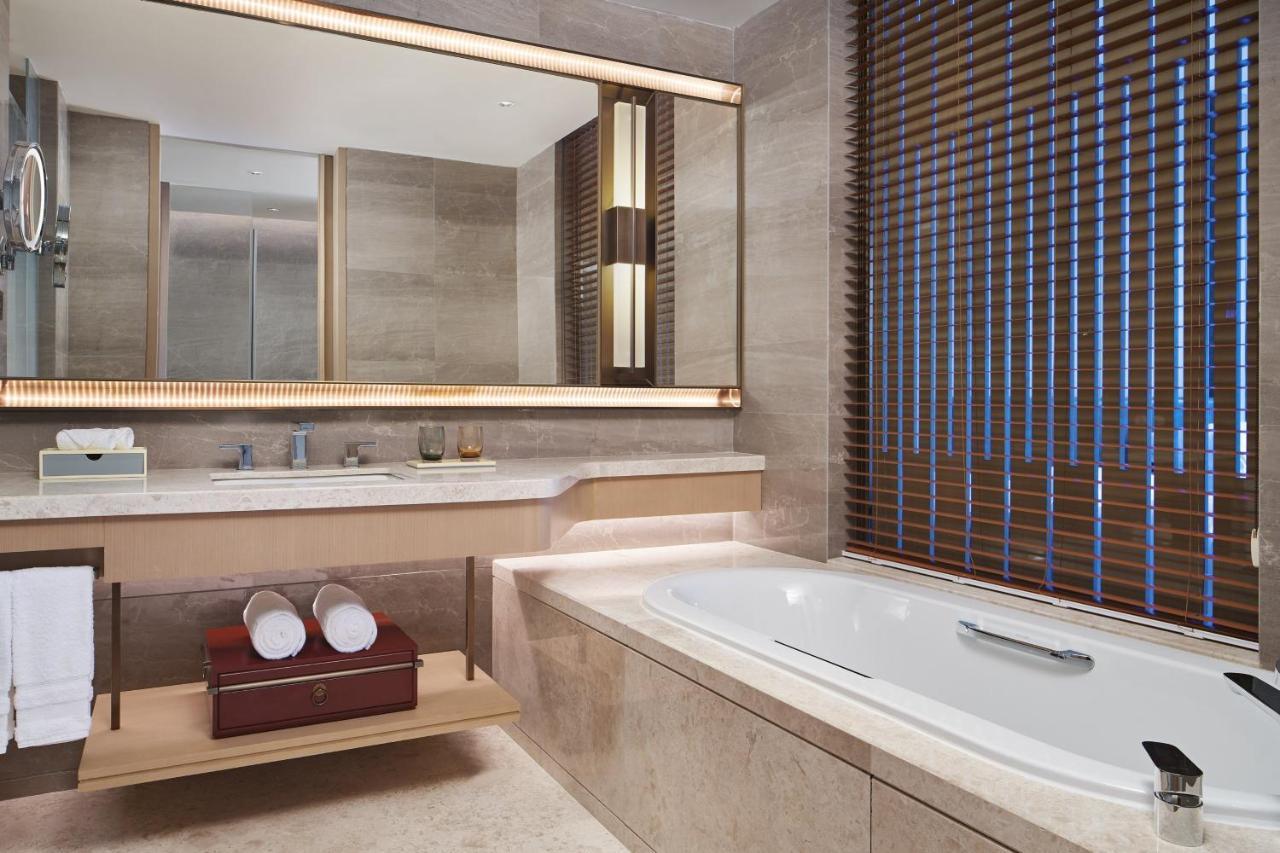 Sheraton Yunfu Xinxing Hotel Buitenkant foto