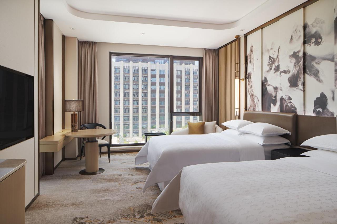 Sheraton Yunfu Xinxing Hotel Buitenkant foto