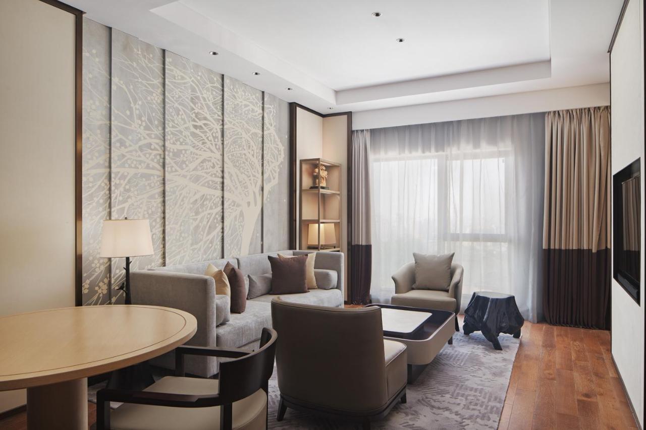 Sheraton Yunfu Xinxing Hotel Buitenkant foto