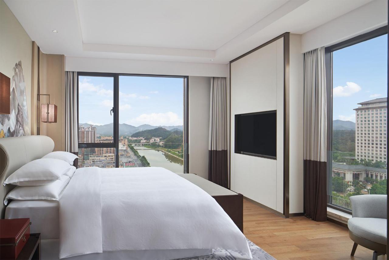 Sheraton Yunfu Xinxing Hotel Buitenkant foto