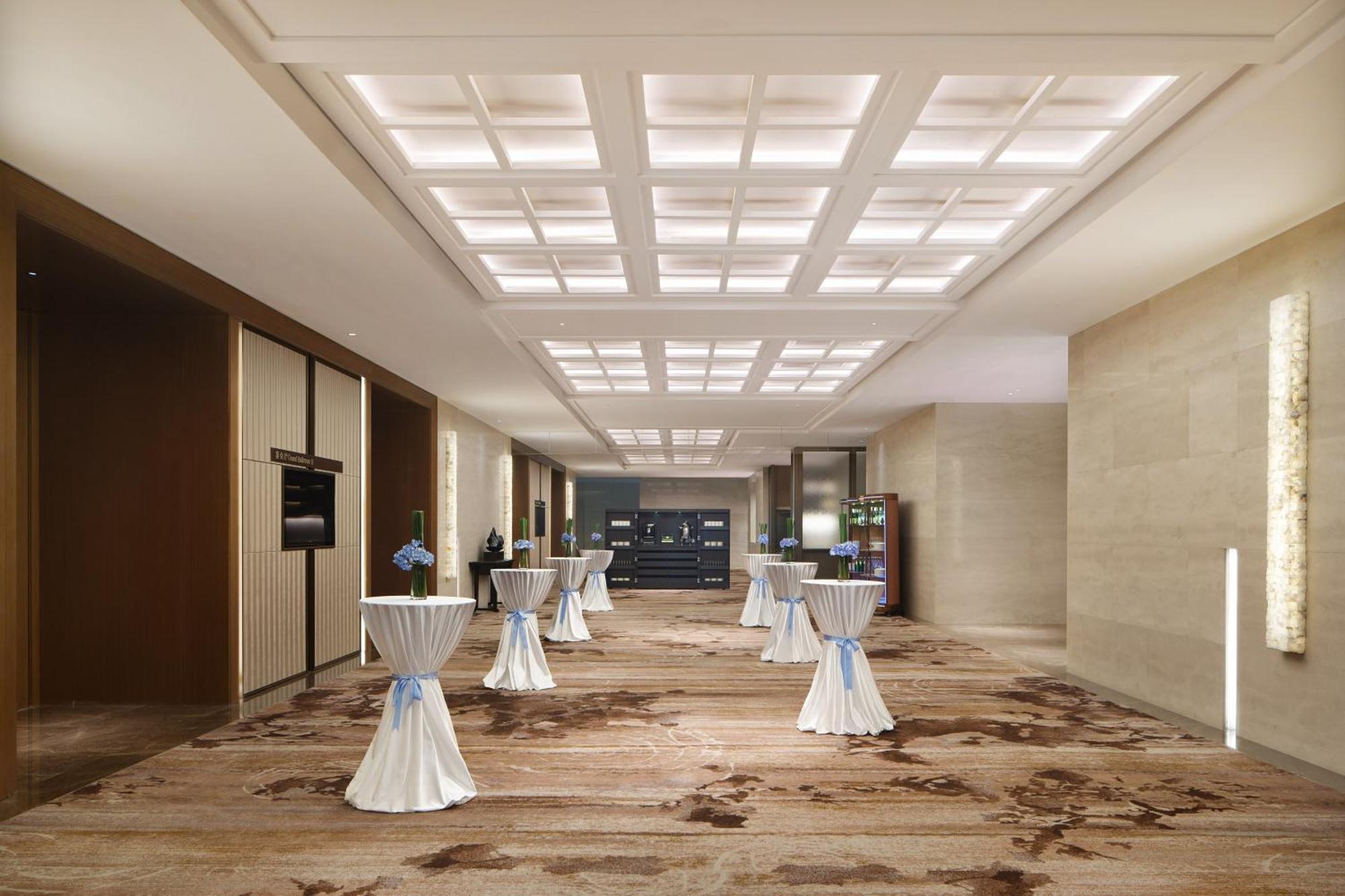 Sheraton Yunfu Xinxing Hotel Buitenkant foto