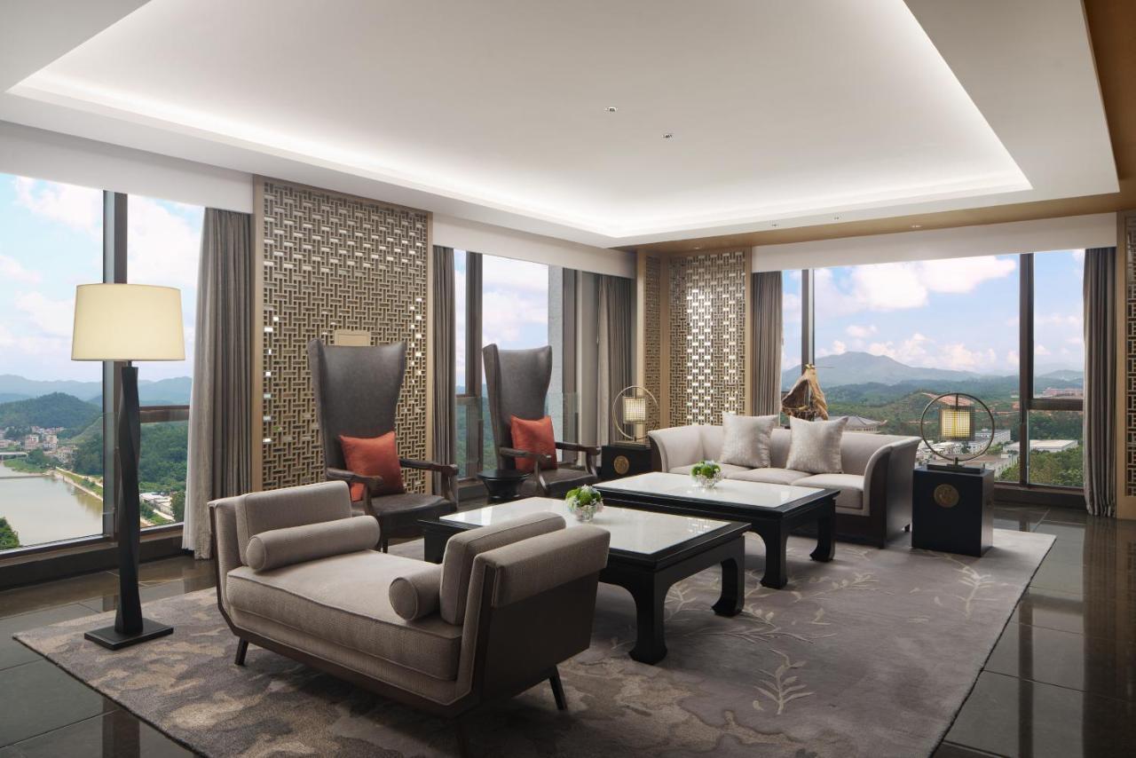 Sheraton Yunfu Xinxing Hotel Buitenkant foto