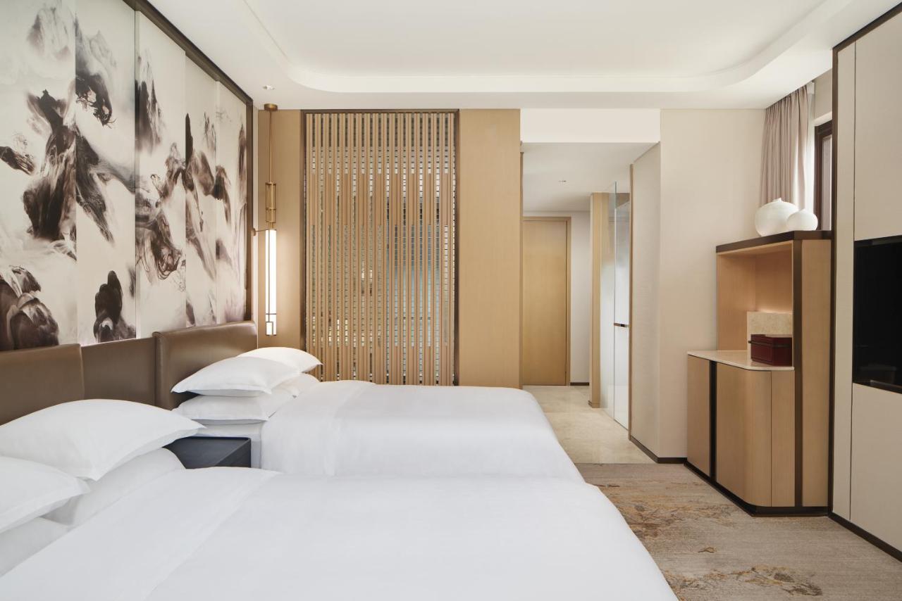 Sheraton Yunfu Xinxing Hotel Buitenkant foto